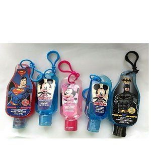 Lot 5 - HAND SANITIZER ESSENTIAL BOTTLE KEYCHAIN